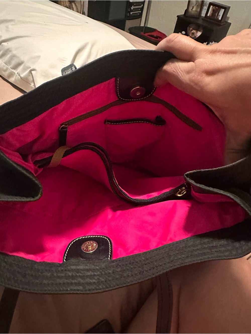 Black Dooney & Bourke medium size bag - Picture 6 of 10